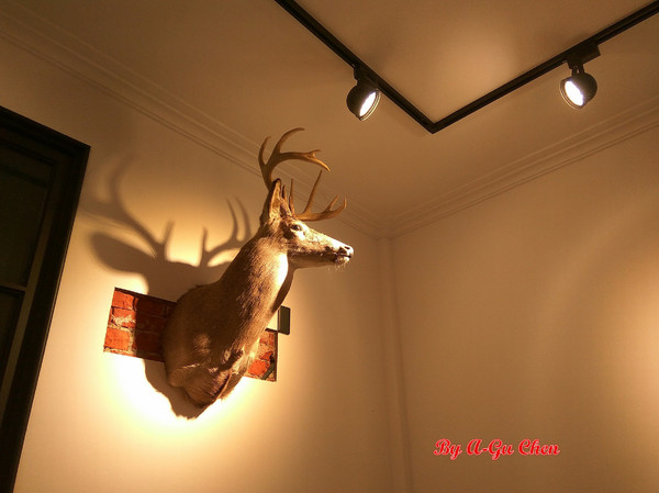 LATE Bistro 暮 餐酒館：【臺南Ω東區】LATE Bistro暮　餐酒館。台南東區餐酒館，在隱於巷弄內的驚豔裡放鬆享受深夜美食