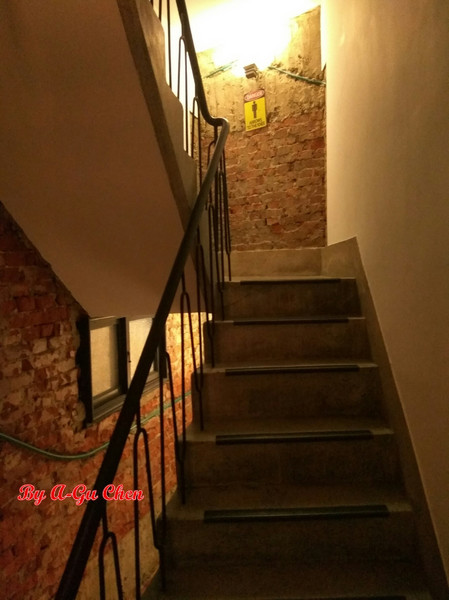 LATE Bistro 暮 餐酒館：【臺南Ω東區】LATE Bistro暮　餐酒館。台南東區餐酒館，在隱於巷弄內的驚豔裡放鬆享受深夜美食