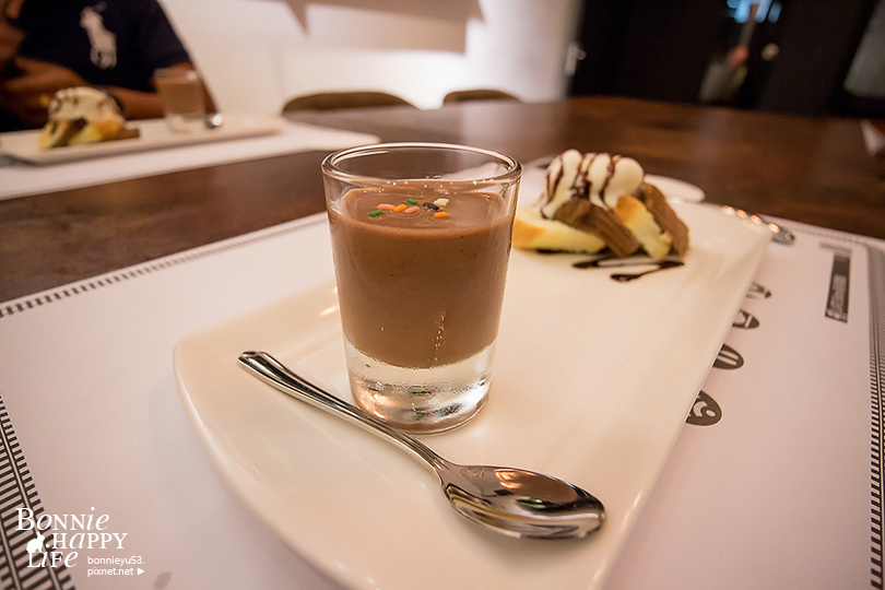 食記 / 台南東區餐酒館。三五好友深夜美食 ♥ LATE Bistro 暮