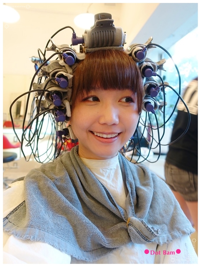 Pro cutti髮藝沙龍  燙捲過程 2.JPG