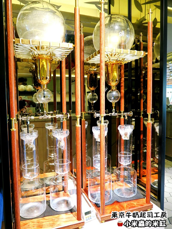 LeTAO小樽洋菓子舖(松菸店)：【日本伴手禮】東京牛奶起司工房 / 宅配 / 伴手禮 / 起司餅乾~台北松菸試吃會-來自日本東京甜點!