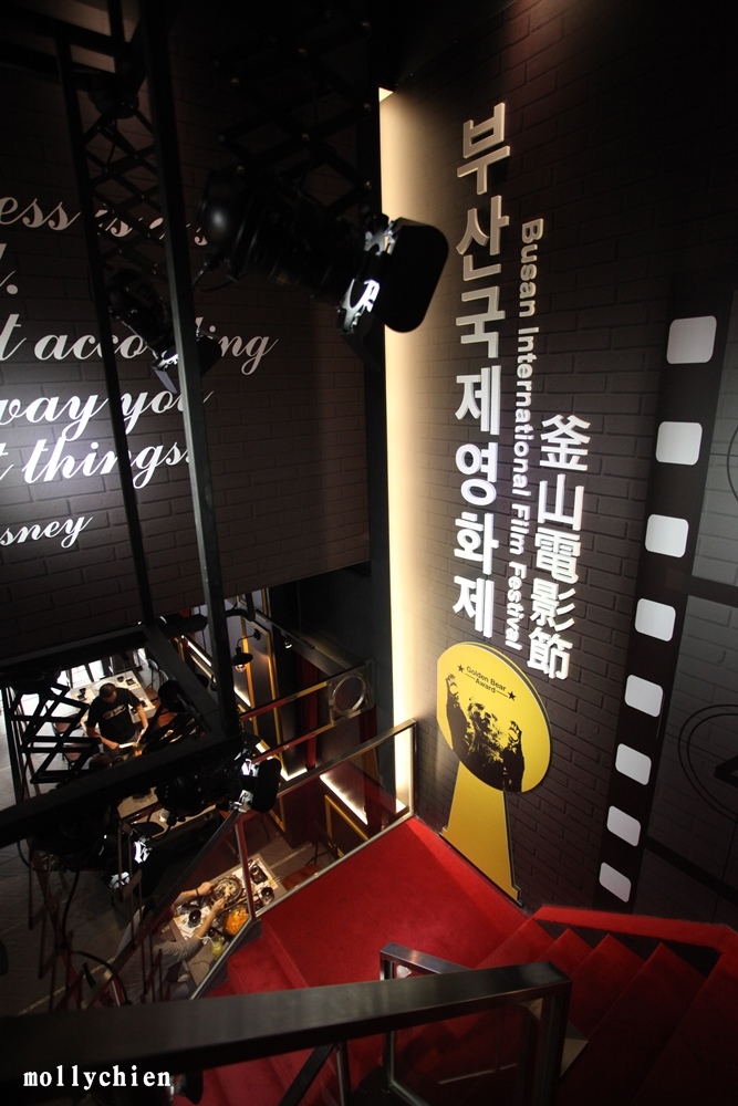 台中西區韓式料理「打啵G」鍋巴烤雞