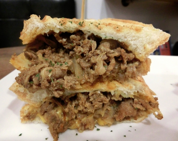 豐滿總匯三明治(中壢中原店)：【桃園@中壢市】豐滿總匯三明治 豐滿中壢中原店 / 中壢早午餐 / 咖啡下午茶