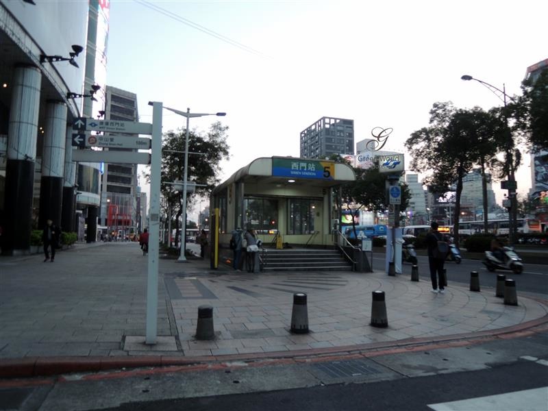 Green World Hotel ZhongHua 洛碁中華大飯店 052.jpg