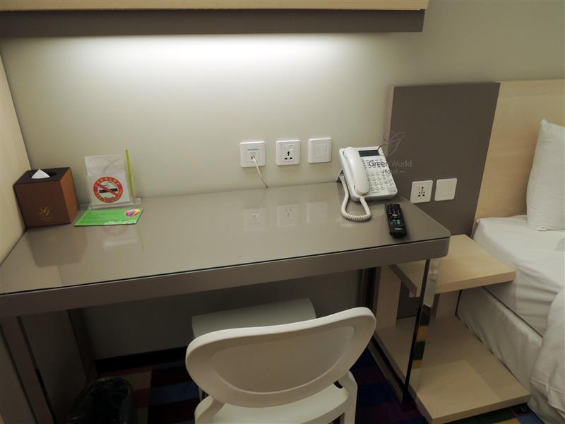 Green World Hotel ZhongHua 洛碁中華大飯店 037.jpg