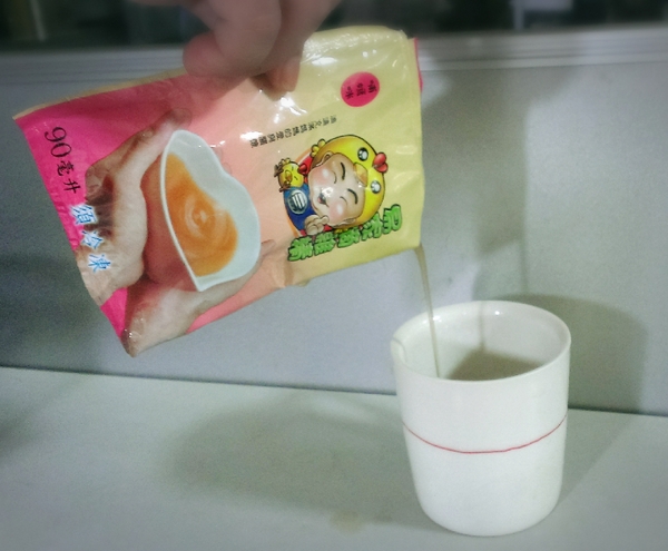 易家滴雞精：【哺媽咪】易家滴雞精 / 宅配調理養生飲 / 兒童、孕婦