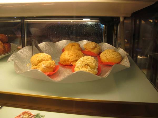 廣香龍華樓餐廳：【台北美食】廣香龍華樓餐廳。板橋港式飲茶。吃到飽。尾牙年菜