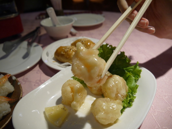 廣香龍華樓餐廳：【台北美食】廣香龍華樓餐廳。板橋港式飲茶。吃到飽。尾牙年菜