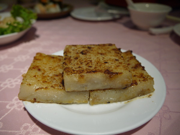 廣香龍華樓餐廳：【台北美食】廣香龍華樓餐廳。板橋港式飲茶。吃到飽。尾牙年菜