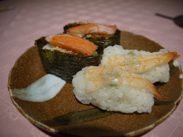 廣香龍華樓餐廳：【台北美食】廣香龍華樓餐廳。板橋港式飲茶。吃到飽。尾牙年菜