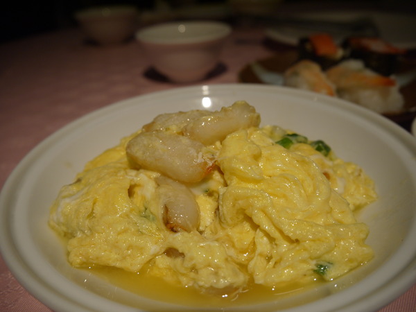 廣香龍華樓餐廳：【台北美食】廣香龍華樓餐廳。板橋港式飲茶。吃到飽。尾牙年菜