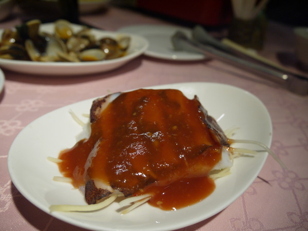 廣香龍華樓餐廳：【台北美食】廣香龍華樓餐廳。板橋港式飲茶。吃到飽。尾牙年菜