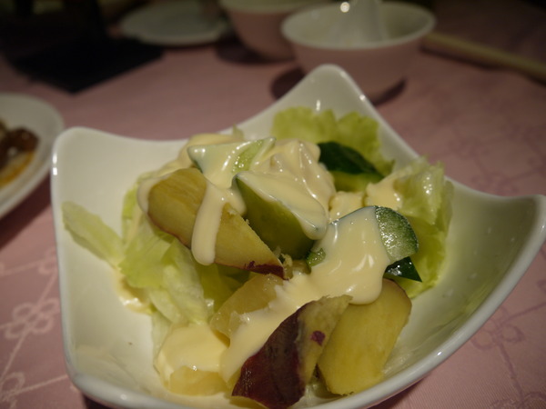 廣香龍華樓餐廳：【台北美食】廣香龍華樓餐廳。板橋港式飲茶。吃到飽。尾牙年菜