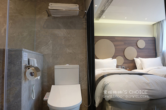 洛碁大飯店透明浴室