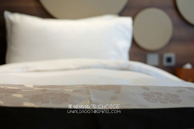 洛碁大飯店麗景雙人房被單
