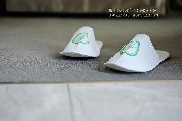 洛碁大飯店麗景雙人房拖鞋地板