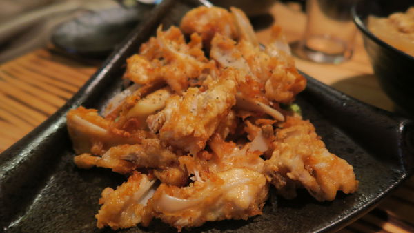 深夜食堂：【新竹車站美食】深夜食堂－串燒。烤物。私房料理。各式獨特酒類｜道地日式風味｜新竹居酒屋