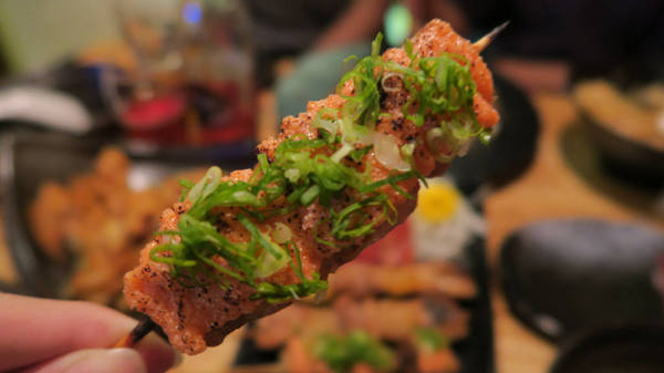 深夜食堂：【新竹車站美食】深夜食堂－串燒。烤物。私房料理。各式獨特酒類｜道地日式風味｜新竹居酒屋