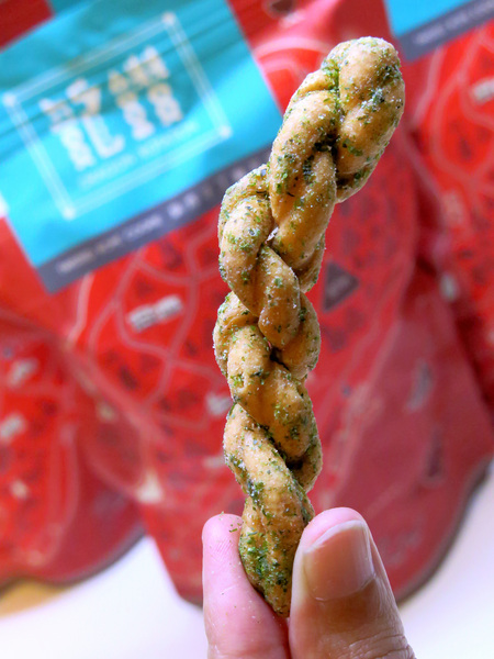 龍鑽烘炸手工麻花捲：龍鑽手工麻花捲。紮實香脆多種口味的小琉球伴手禮、宅配團購零食