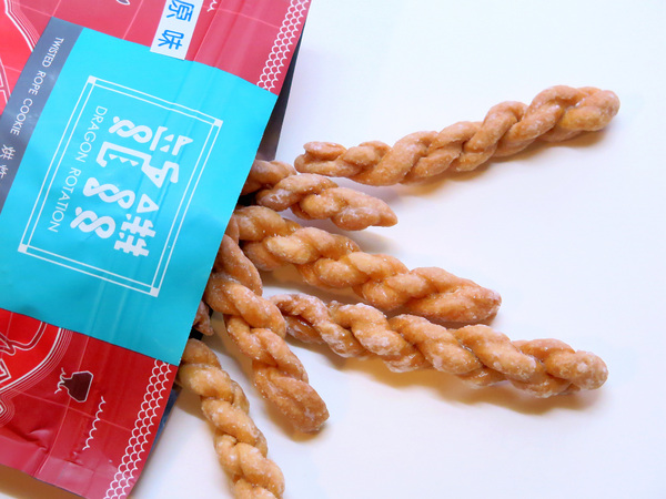 龍鑽烘炸手工麻花捲：龍鑽手工麻花捲。紮實香脆多種口味的小琉球伴手禮、宅配團購零食