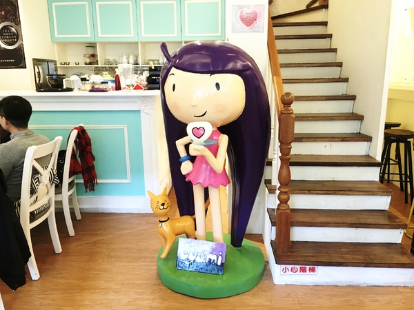 OyamiCaf'e(新埔店)：【新北@板橋】OyamiCaf'e(新埔店) 板橋美食/ 捷運新埔站 / 下午茶  / 鬆餅、義大利麵