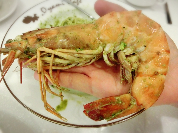 OyamiCaf'e(新埔店)：【新北@板橋】OyamiCaf'e(新埔店) 板橋美食/ 捷運新埔站 / 下午茶  / 鬆餅、義大利麵