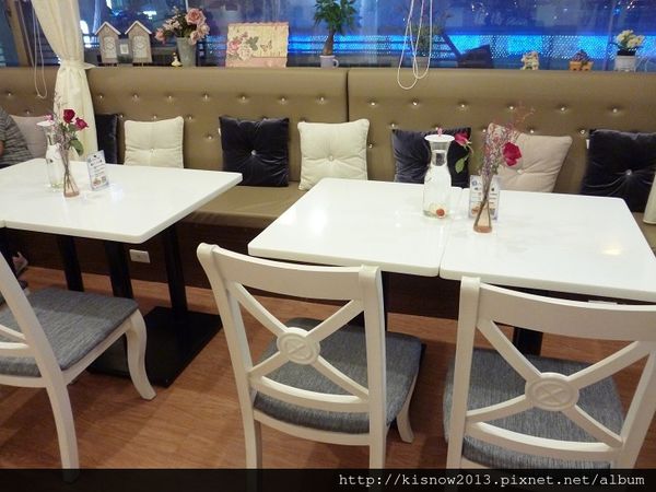 亞米9-室內二樓座位.JPG