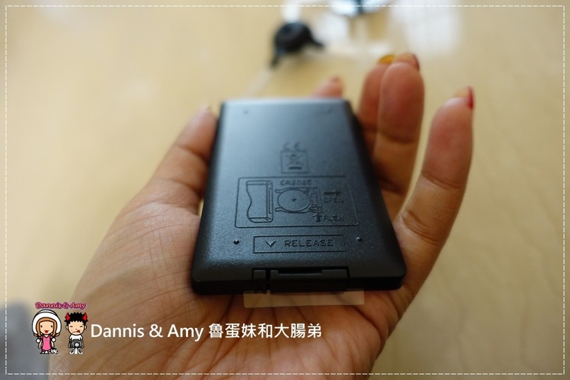 20170201《清潔家電》iGloba酷掃Z08 掃地機器人。超強吸力清潔簡單。頭髮灰塵OUT︱開箱評價心得分享 （影片） (9).jpg