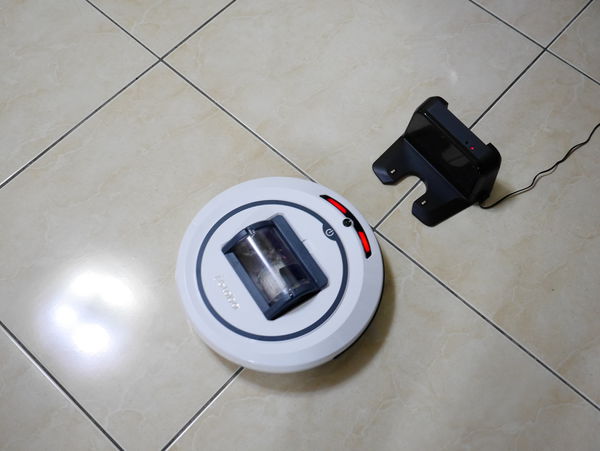 23 iGloba酷掃 掃地機器人.JPG