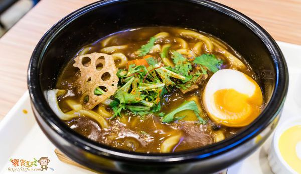 口力口里迷人咖哩燒飯專門(豐原愛買店)：口力口里 ~迷人咖哩燒飯專門~ 咖哩控不能錯過的平價咖哩餐廳