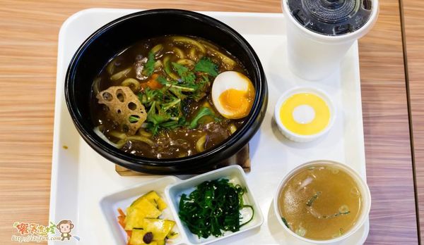 口力口里迷人咖哩燒飯專門(豐原愛買店)：口力口里 ~迷人咖哩燒飯專門~ 咖哩控不能錯過的平價咖哩餐廳