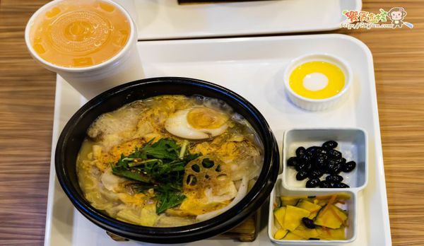 口力口里迷人咖哩燒飯專門(豐原愛買店)：口力口里 ~迷人咖哩燒飯專門~ 咖哩控不能錯過的平價咖哩餐廳