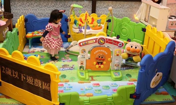 17-02-26-00-52-54-959_deco