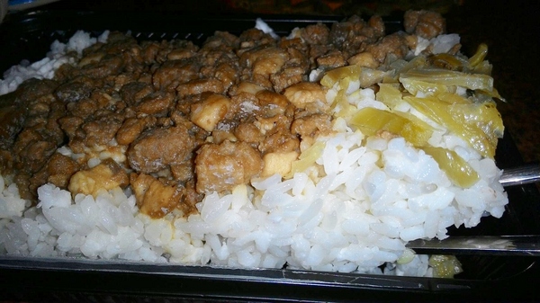 明誠炒米粉：明誠炒米粉