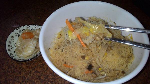 明誠炒米粉：明誠炒米粉