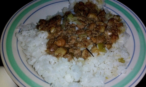 明誠炒米粉：明誠炒米粉