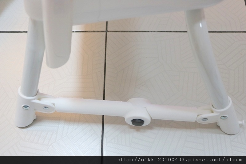 ViViBABY 安全兒童餐椅 (5).JPG