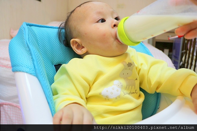 ViViBABY 安全兒童餐椅 (25).JPG