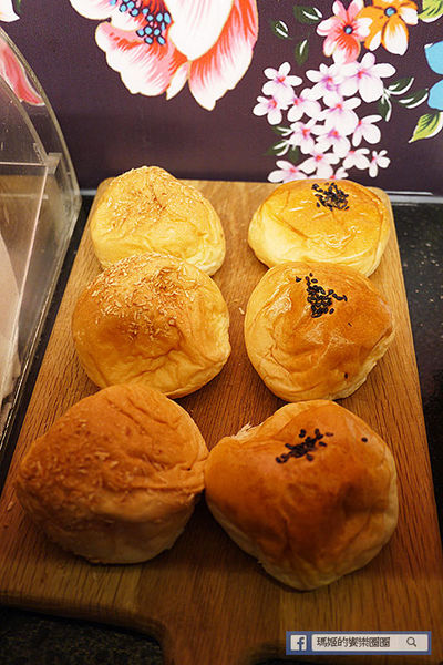 宜蘭民宿【波卡拉渡假會館】一起旅行去!時尚豪華4人房。溫泉民宿。礁溪泡湯