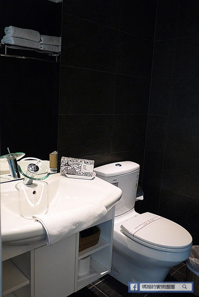 宜蘭民宿【波卡拉渡假會館】一起旅行去!時尚豪華4人房。溫泉民宿。礁溪泡湯