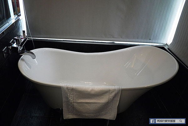 宜蘭民宿【波卡拉渡假會館】一起旅行去!時尚豪華4人房。溫泉民宿。礁溪泡湯