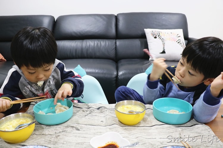 ▌好食味▌網購美食「貓咪啃餃子」宅配松阪豬手工水餃／雞捲