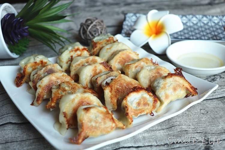 ▌好食味▌網購美食「貓咪啃餃子」宅配松阪豬手工水餃／雞捲 ▌好食味▌網購美食「貓咪啃餃子」宅配松阪豬手工水餃／雞捲