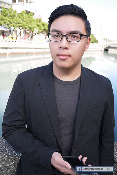 型男必備【SUN&H變色髮蠟】宅男大變身～瞬間變型男。魔幻造型髮臘。不油、不易掉色