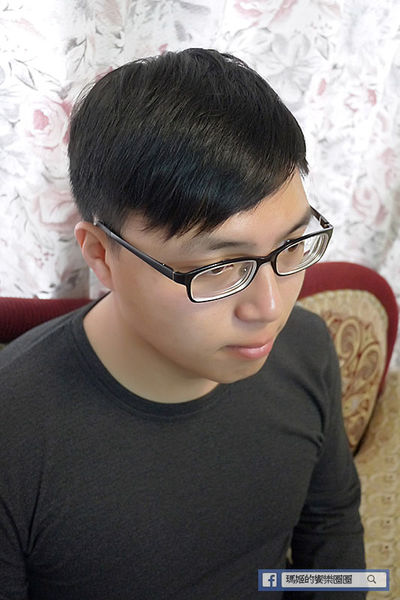 型男必備【SUN&H變色髮蠟】宅男大變身～瞬間變型男。魔幻造型髮臘。不油、不易掉色