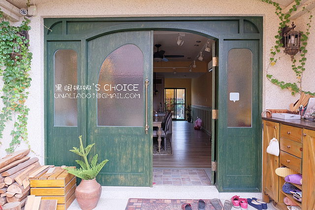 台南沐光之城1F庭院大門