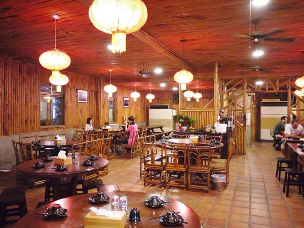 活跳跳活蝦餐廳：活跳跳活蝦餐廳-