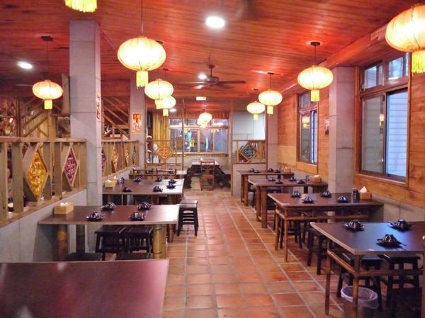 活跳跳活蝦餐廳：活跳跳活蝦餐廳-