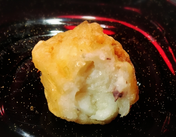 活跳跳活蝦餐廳：【桃園市】活跳跳活蝦餐廳 / 桃園市 / 活蝦料理 / 海鮮餐廳 內附小孩遊樂區、飛鏢機、停車場