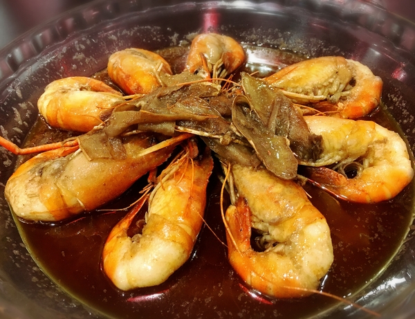 活跳跳活蝦餐廳：【桃園市】活跳跳活蝦餐廳 / 桃園市 / 活蝦料理 / 海鮮餐廳 內附小孩遊樂區、飛鏢機、停車場